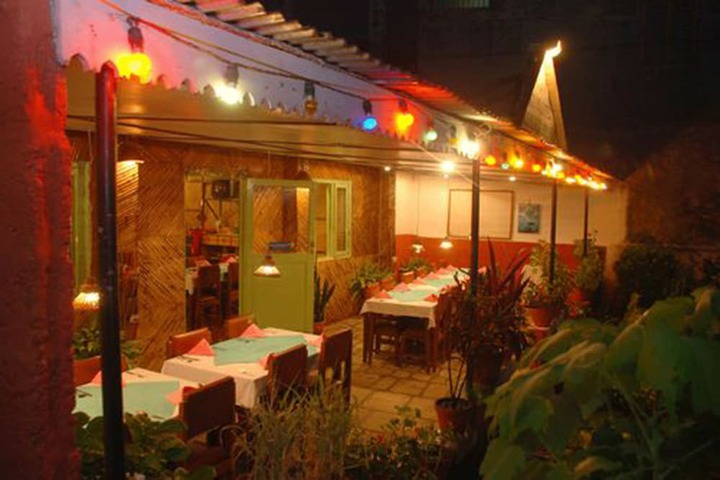Dining Photos