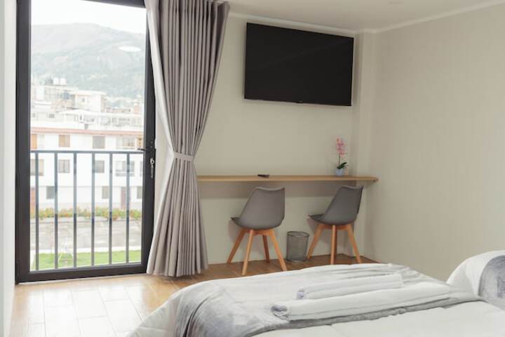 Room 5 of 74