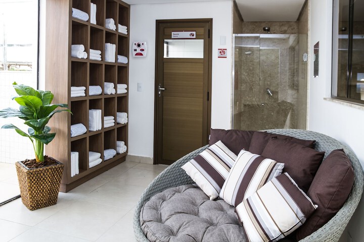 Room 21 of 25