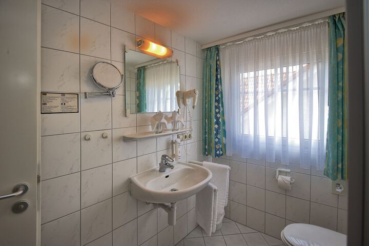 Room 18 of 52