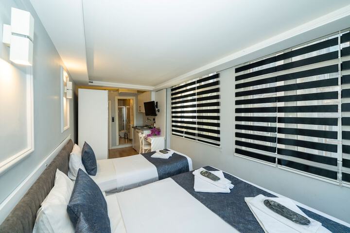Room 46 of 60