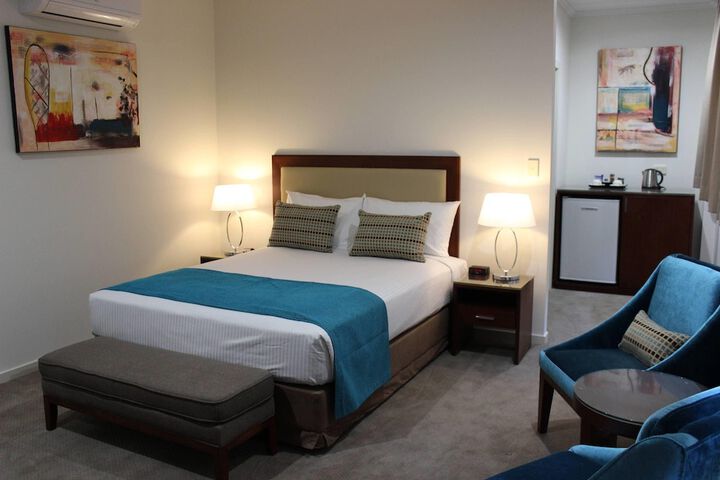 Room 44 of 99