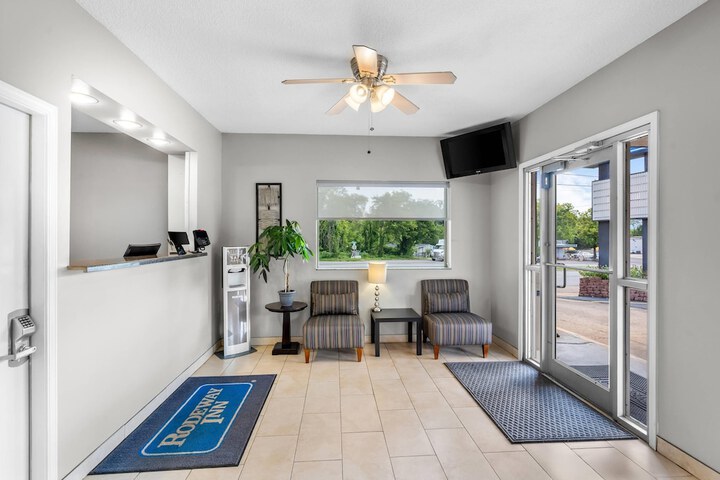 Hotel Interior 4 of 30