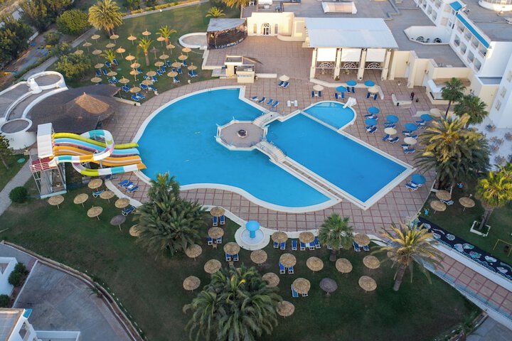 Pool Hotel