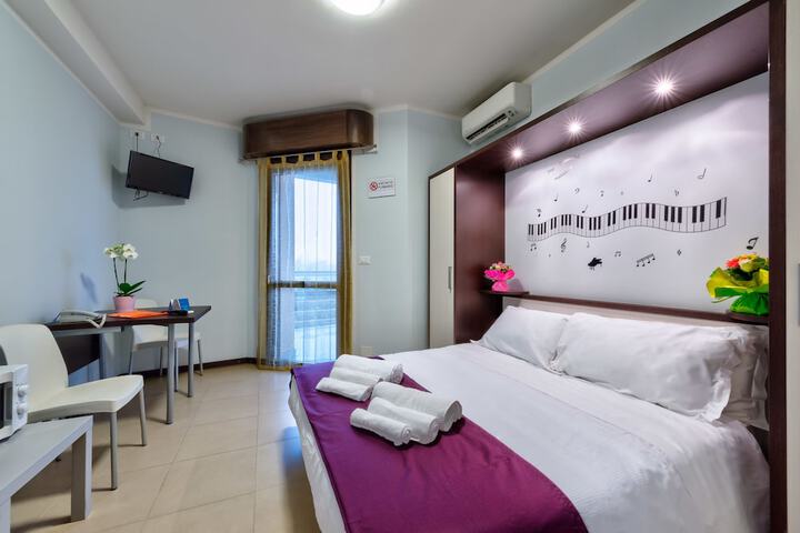 Room 5 of 39