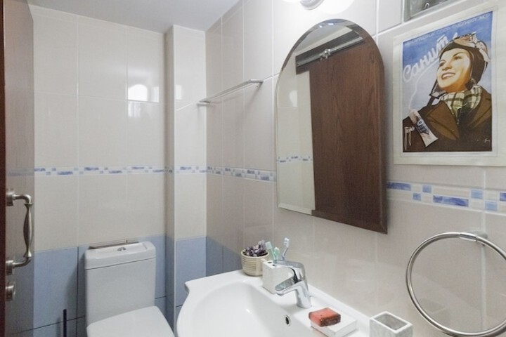 Room 8 of 20