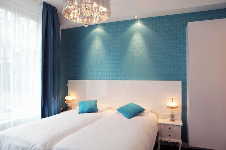 Room 14 of 27