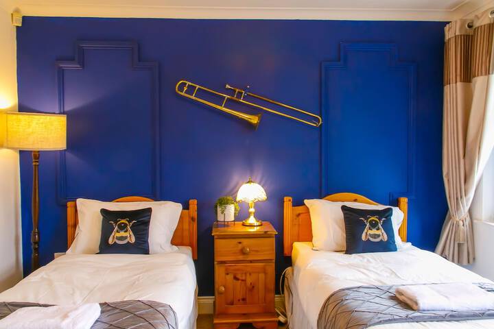 Room 142 of 174