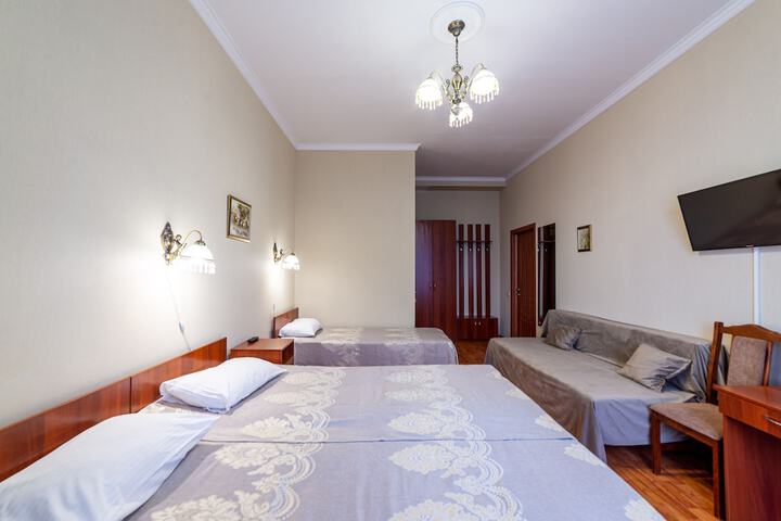Room 147 of 176