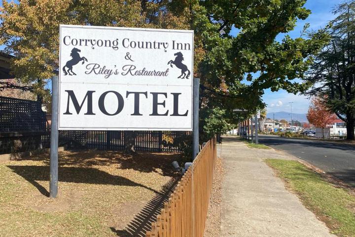 Corryong Country Inn