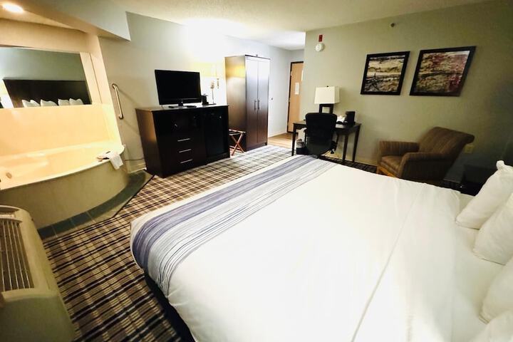 1 King Bed Mobility Accessible (7 of 23)