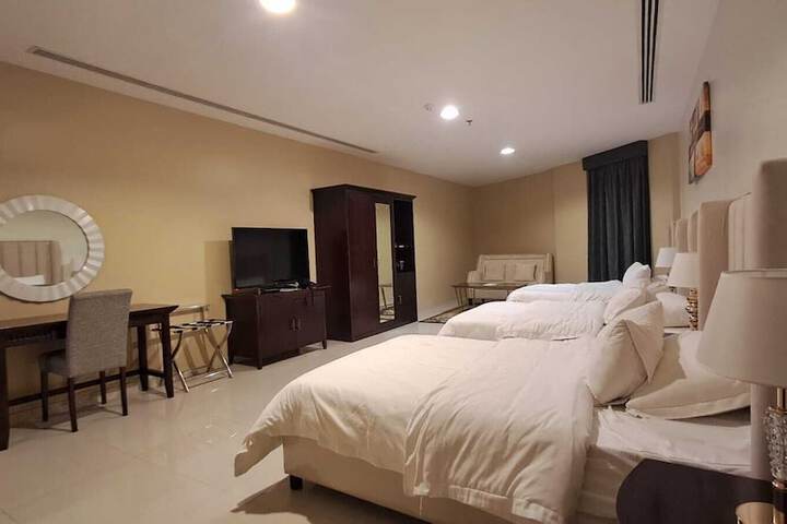 Room 4 of 15