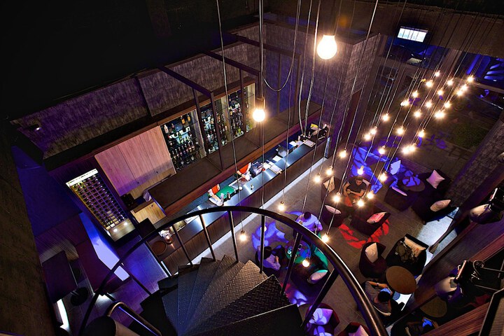Lounge 69 of 97