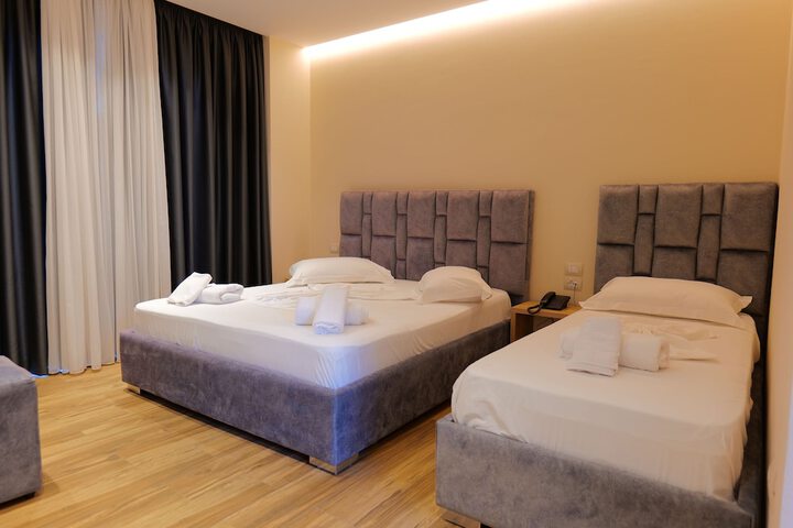 Room 26 of 107