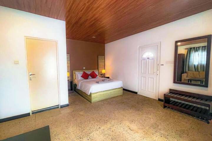 Room 54 of 135