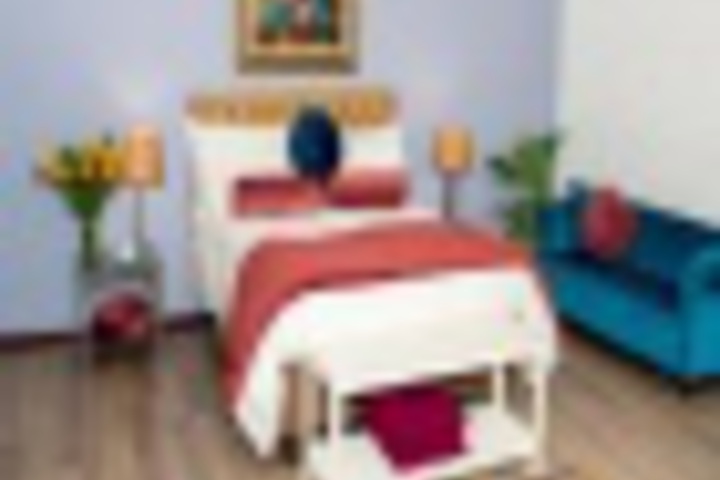 Room 170 of 252