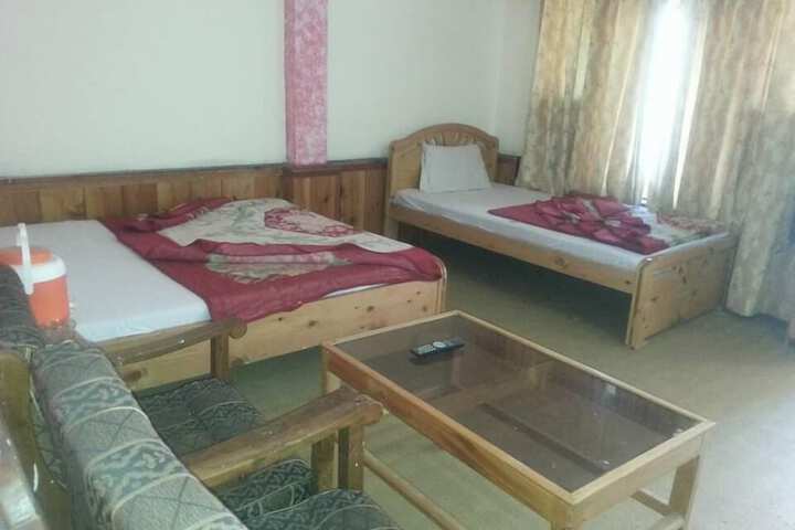 Room 10 of 20