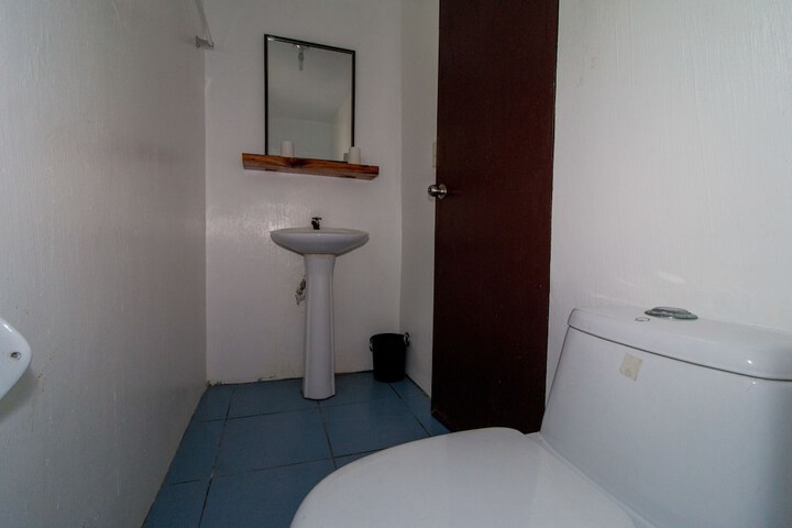 Room 127 of 210