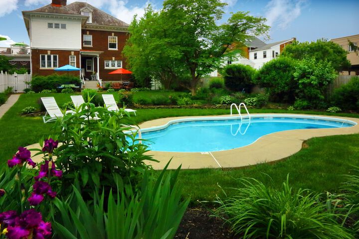 Pool 38 of 49