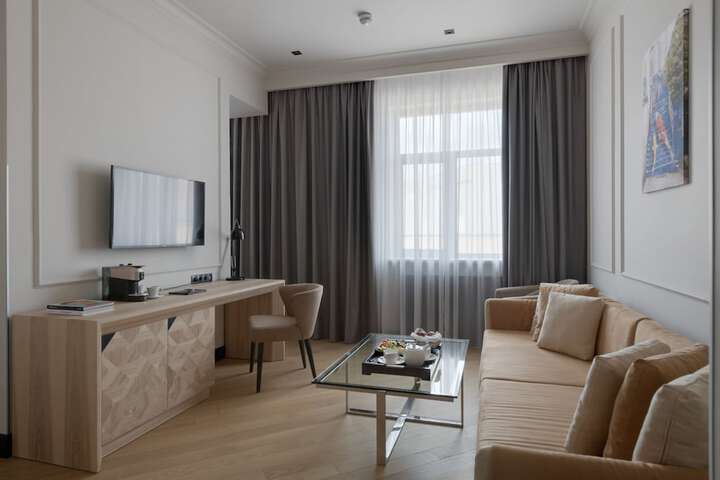 Room 22 of 101