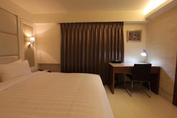 Room 31 of 62