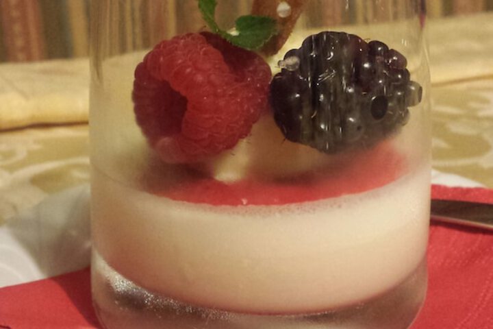 Dining 41 of 51