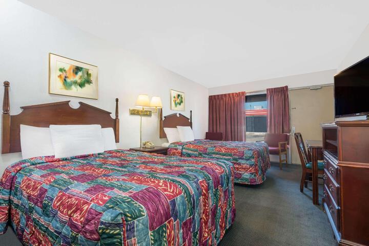 1 Double Bed Mobility Accessible (6 of 6)
