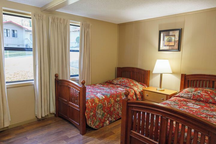 Room 14 of 33