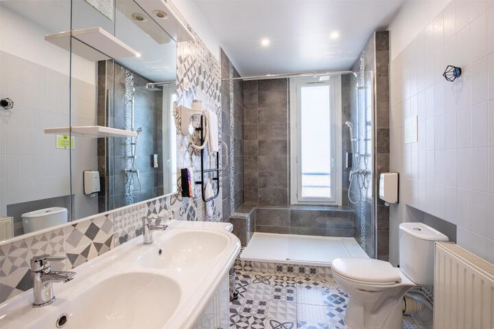 Clean Restrooms