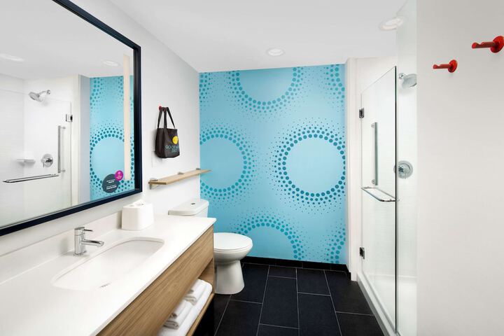 Bathroom shower