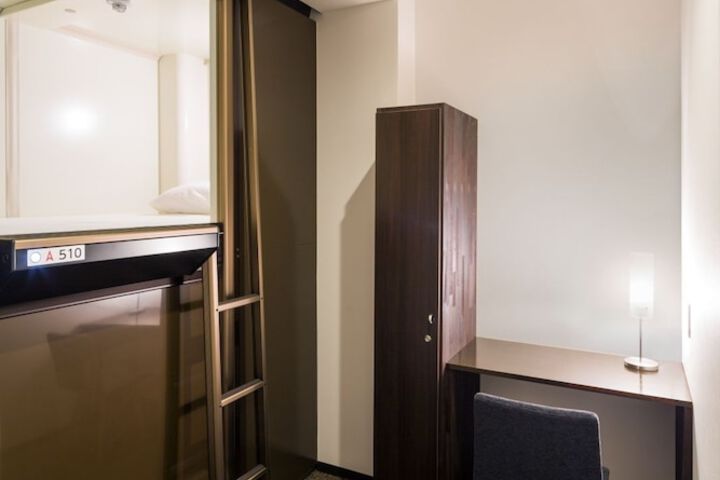 Room 5 of 39