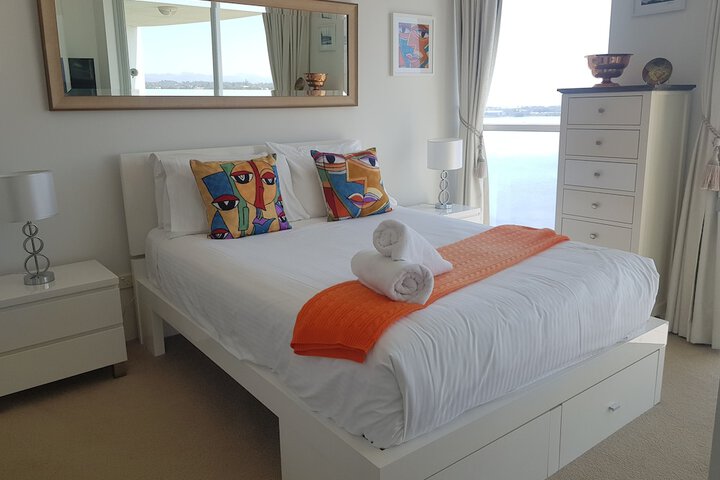 Room 10 of 229