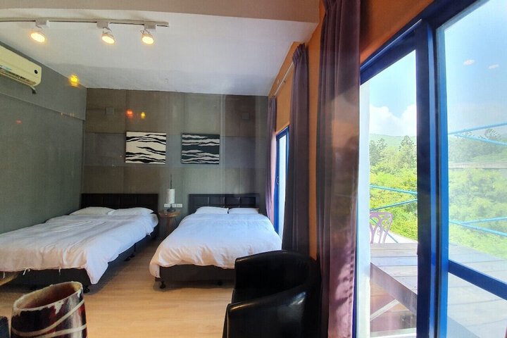 Room 28 of 75