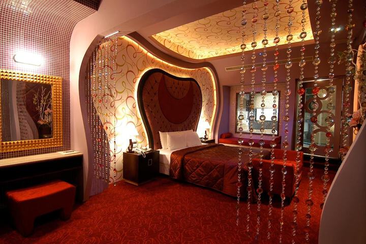 Room 42 of 56