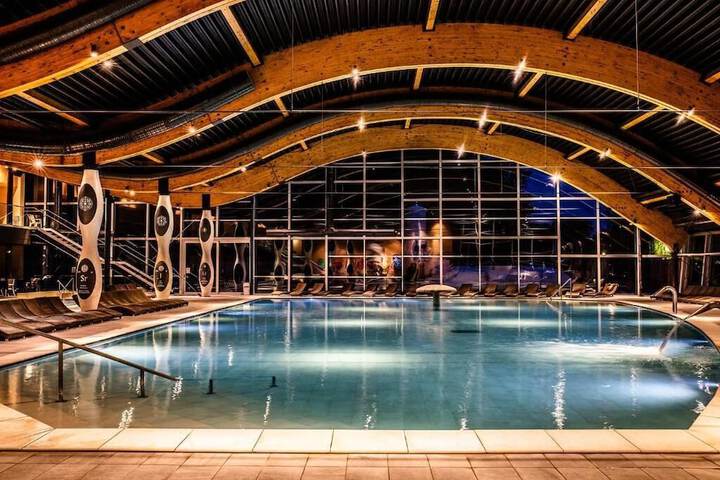 Pool 15 of 29