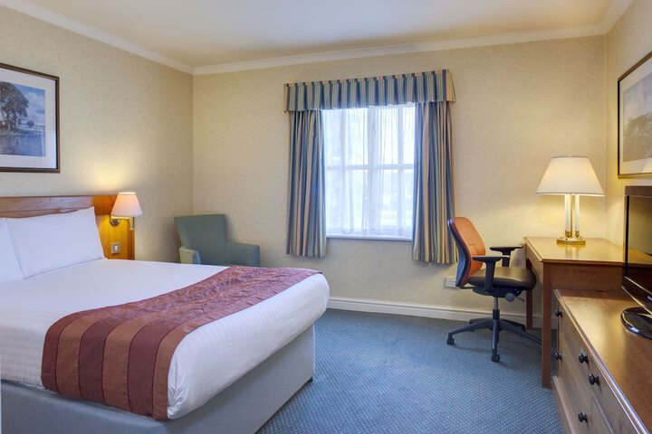 Room 3 of 81