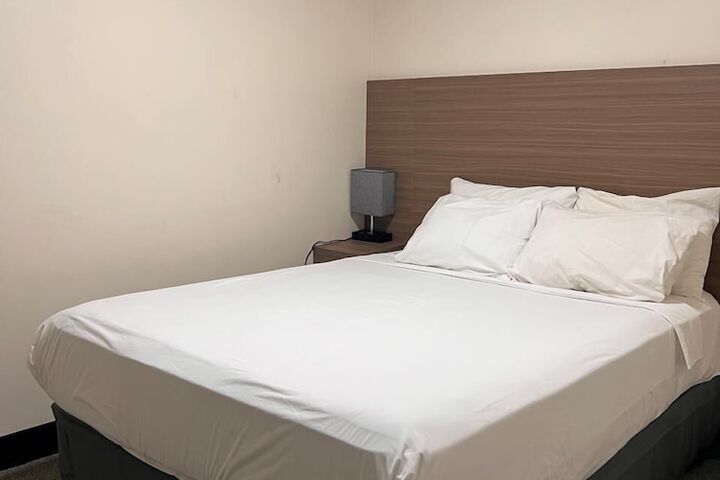 Room 10 of 52