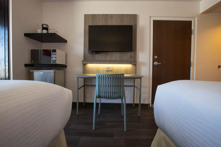 Room 6 of 44