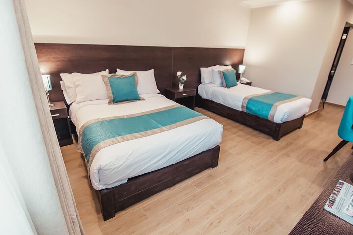 Room 4 of 74