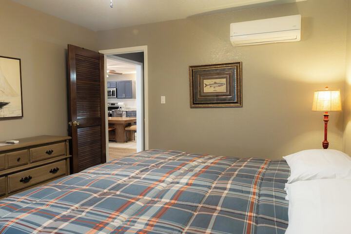 Room 363 of 917