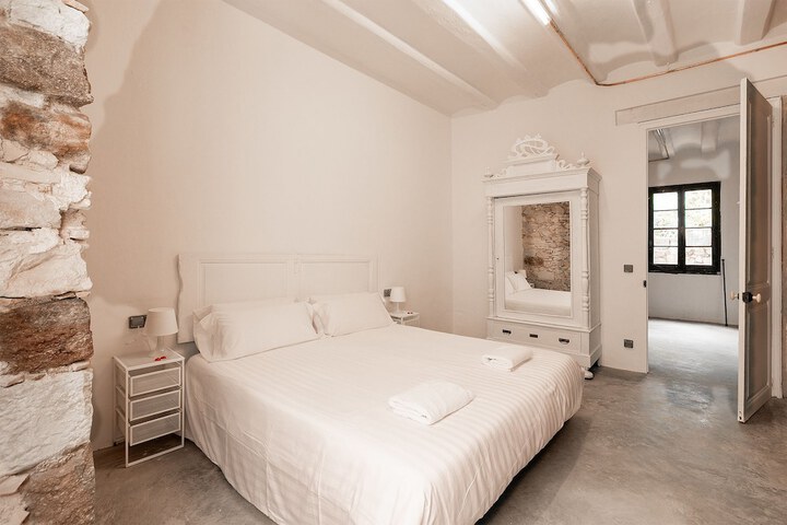Room 7 of 40
