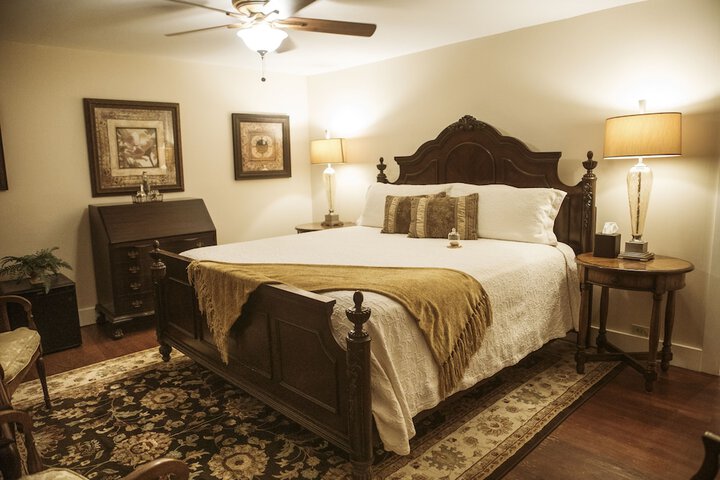Room 5 of 87