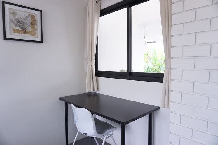 Room 14 of 32