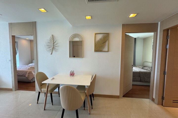 Room 8 of 21