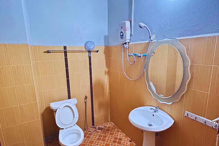 Room 43 of 61