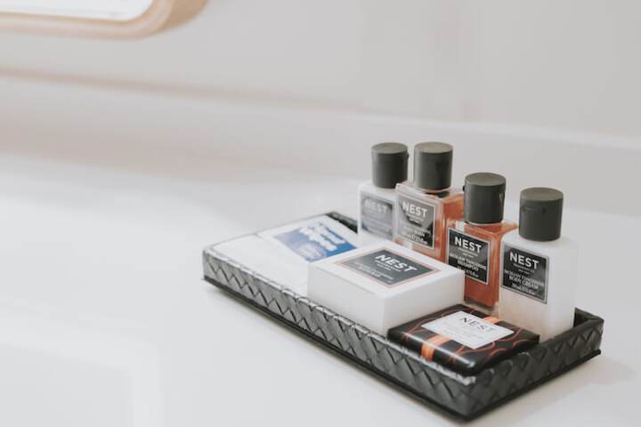 Bathroom amenities