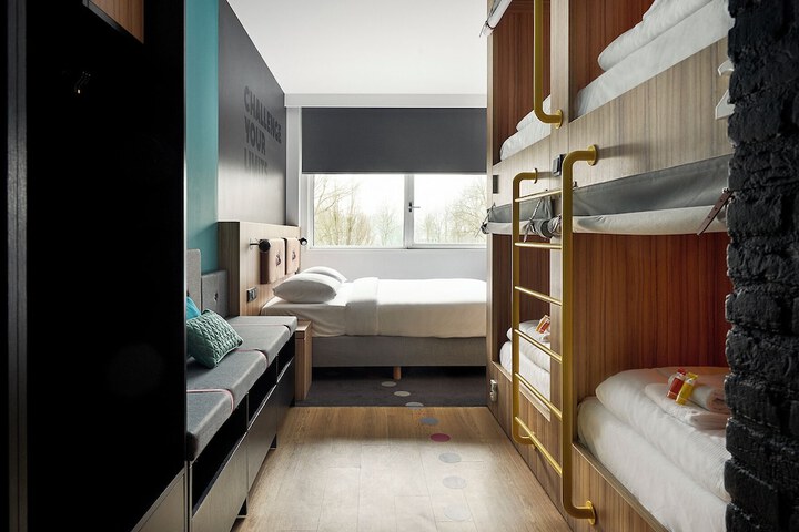 Room 17 of 63