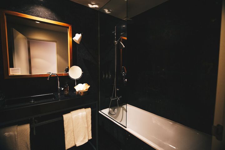 Room 58 of 90