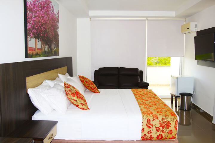 Exterior of Hotel Anamela