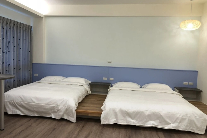 Room 3 of 23